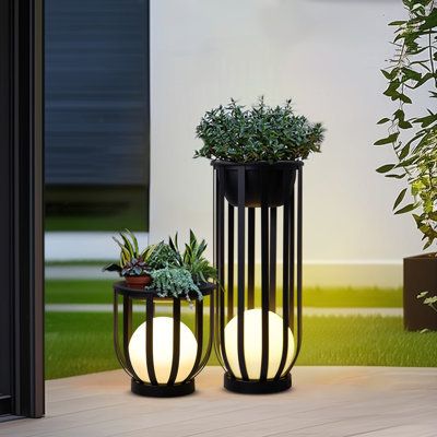 Outdoor & Garden Decor