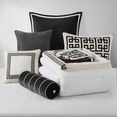 Decorative Bedding & Accessories